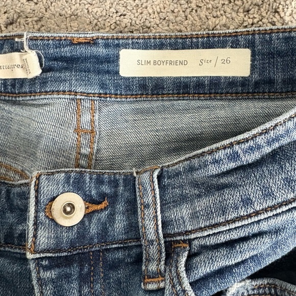 💜 Anthropologie Pilcro and Letterpress Denim Boyfriend Distressed Shorts - Picture 2 of 6
